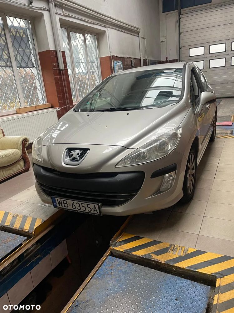 Peugeot 308 1.6 HDi Presence - 2