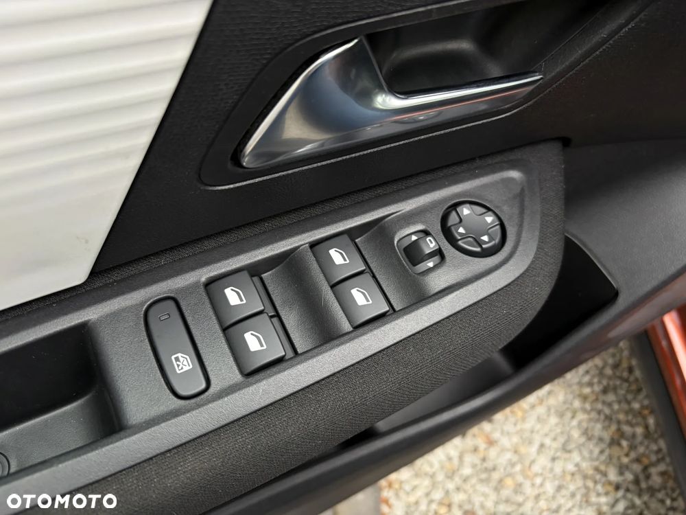 Citroën C4 PureTech 130 Stop&Start EAT8 PLUS - 33
