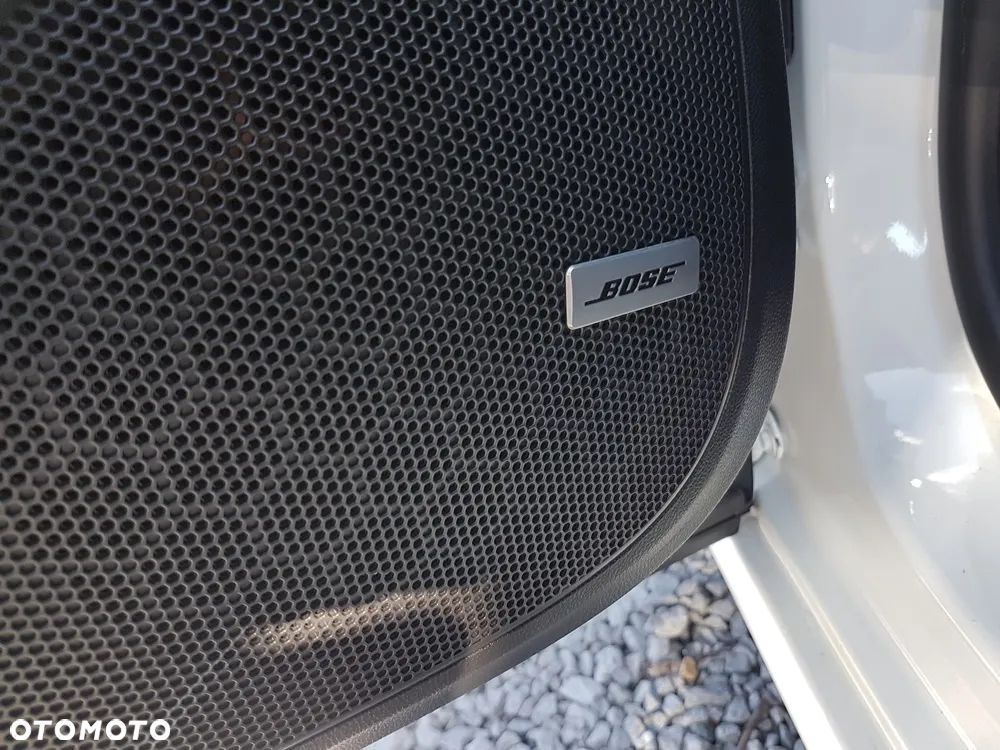 Renault Megane Grandtour TCe 160 GPF EDC R.S LINE - 22