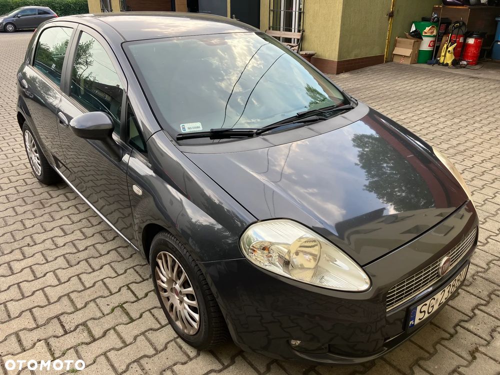 Fiat Grande Punto Actual 1.4 8V Actual Dualogic Euro5 - 1