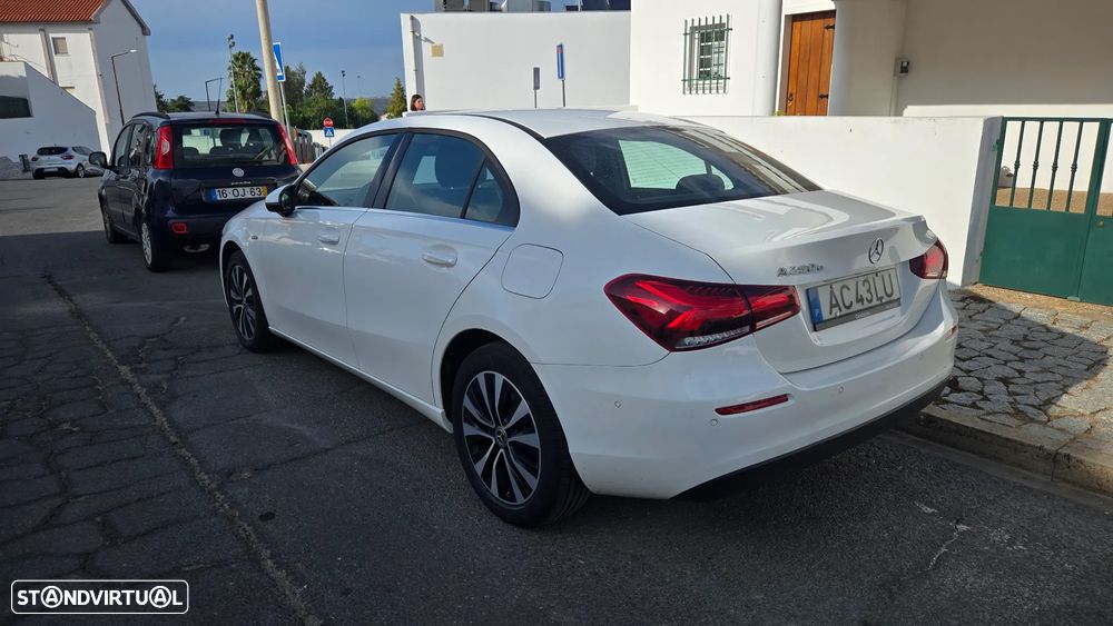 Mercedes-Benz A 250 - 4