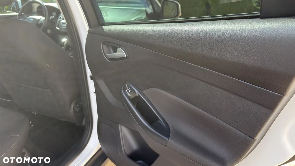 Ford Focus 1.0 EcoBoost SYNC Edition ASS PowerShift - 12