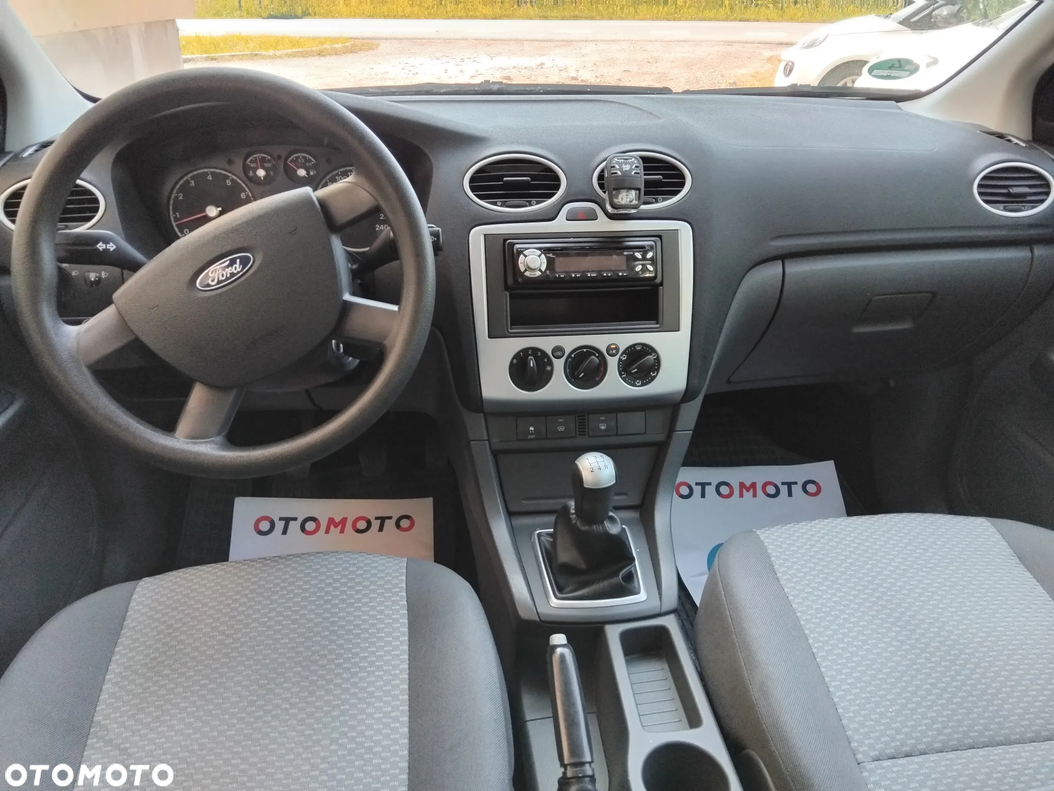 Ford Focus Turnier 2.0 16V Style - 29