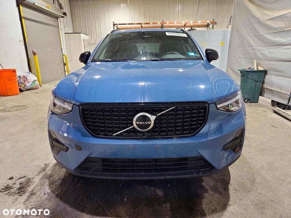 Volvo XC 40 T5 AWD Momentum - 6