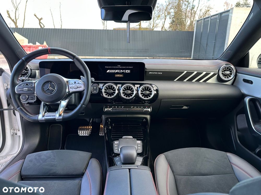 Mercedes-Benz CLA AMG 35 4-Matic 7G-DCT - 14