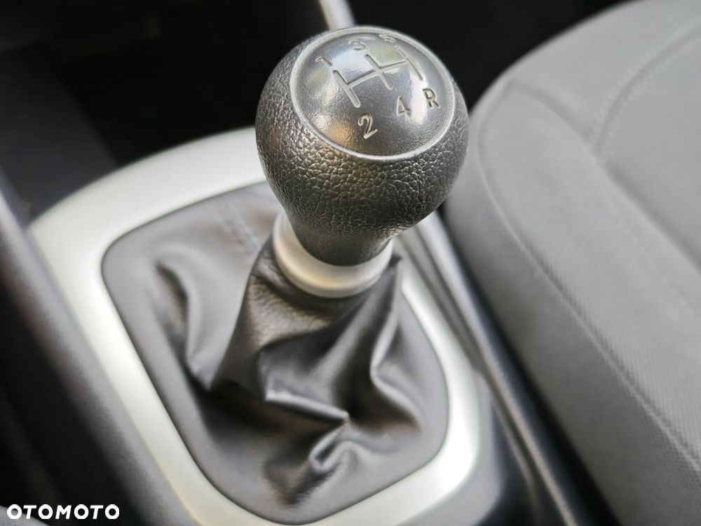Kia Rio 1.4 Spirit - 18