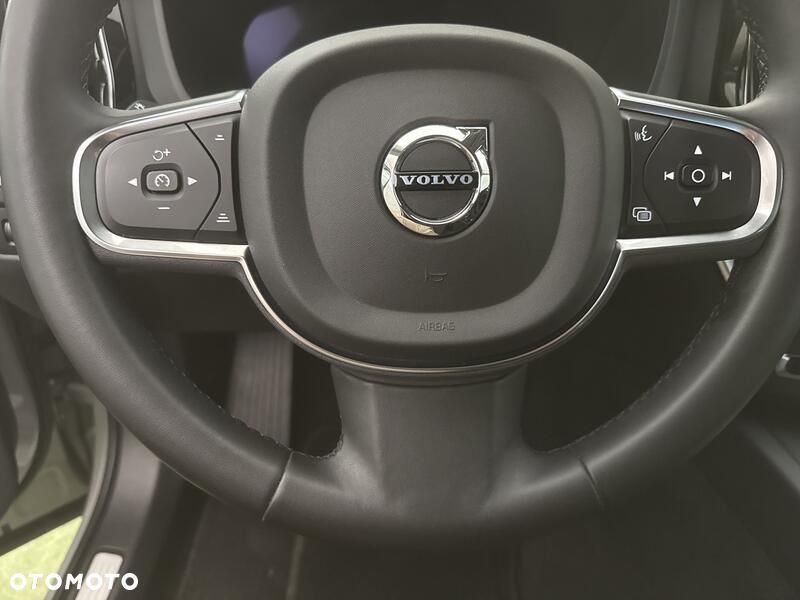 Volvo XC 60 B4 B Momentum Pro - 13