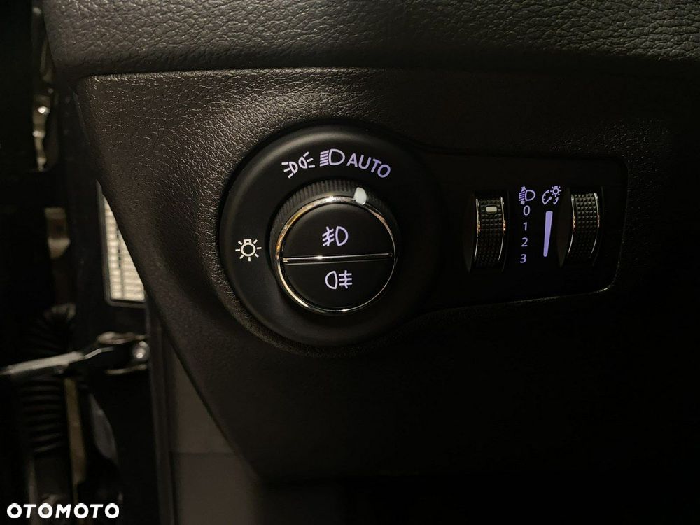 Jeep Compass - 38