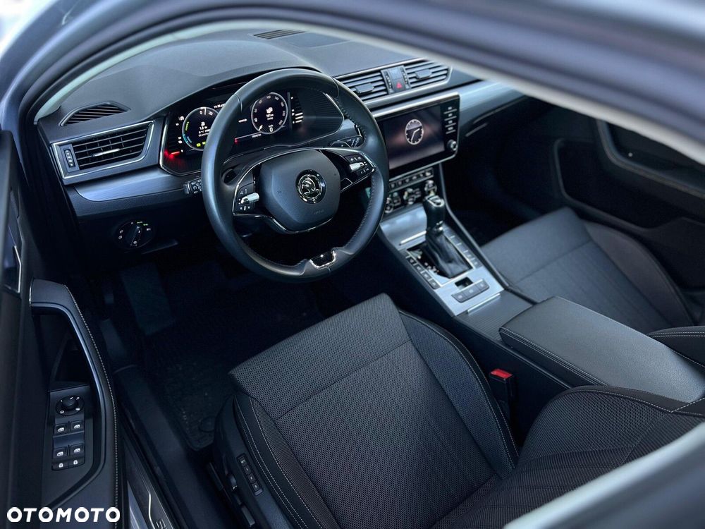 Skoda Superb 1.4 TSI Plug-In Hybrid Style DSG - 9