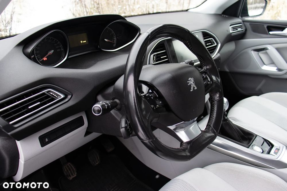 Peugeot 308 1.6 THP Active - 14