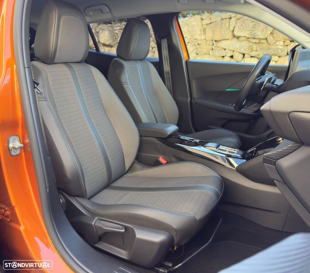 Peugeot 2008 1.5 BlueHDi Allure EAT8 - 22