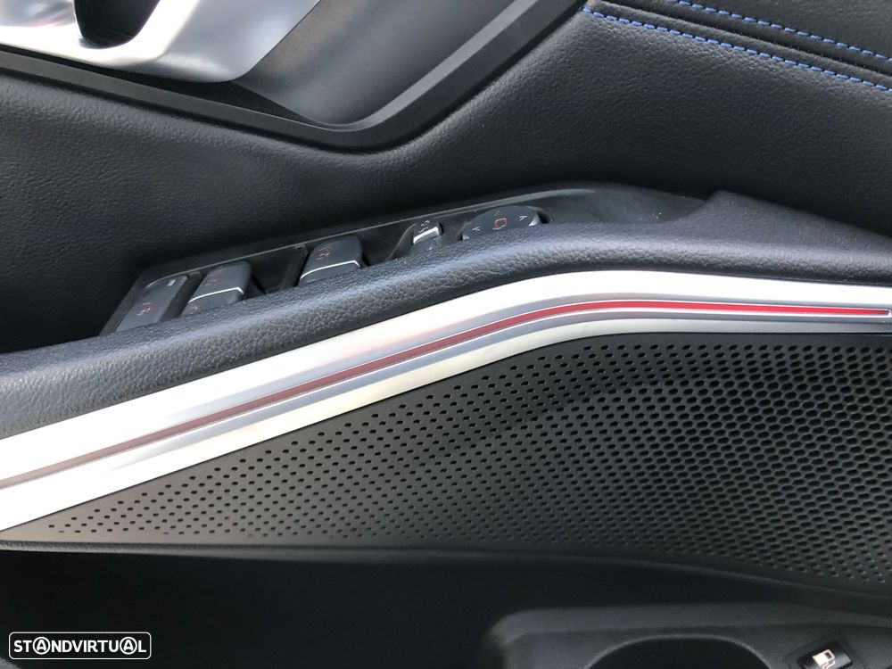 BMW 320 e Pack Desportivo M Auto - 37