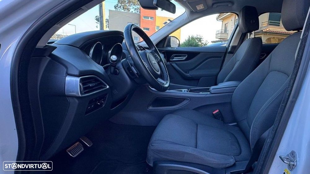 Jaguar F-Pace 2.0 i4D Pure Aut. - 20