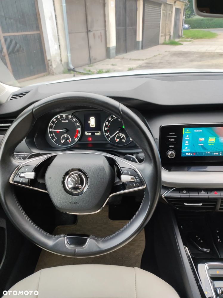 Skoda Octavia 2.0 TDI Ambition DSG - 11