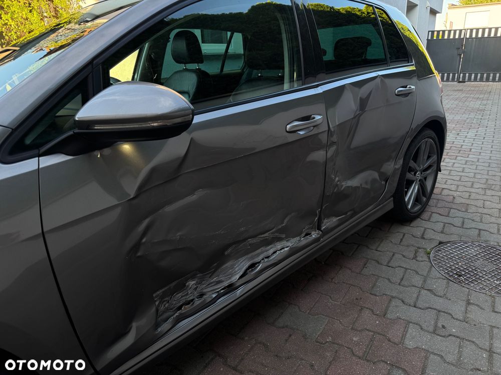 Volkswagen Golf 2.0 TDI (BlueMotion Technology) DSG Highline - 39