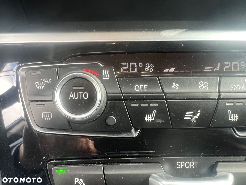 BMW Seria 2 220i GT Luxury Line - 16