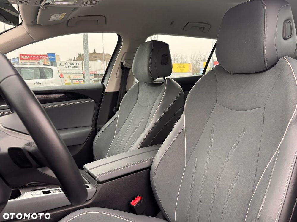 Volkswagen Passat Variant 2.0 TDI SCR Business DSG - 11