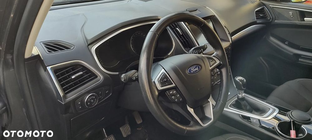 Ford S-Max 2.0 EcoBlue Titanium - 23