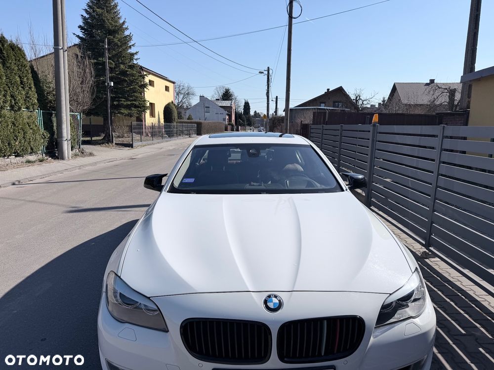 BMW Seria 5 520d Luxury Line - 2