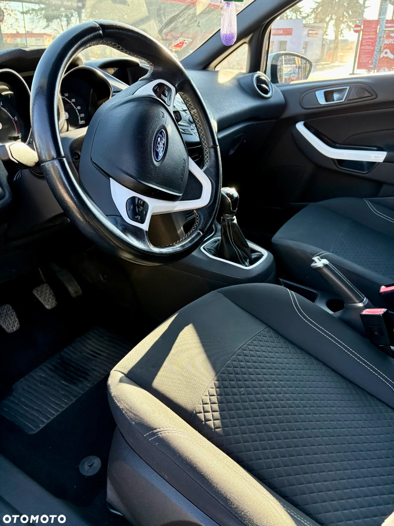 Ford Fiesta - 18