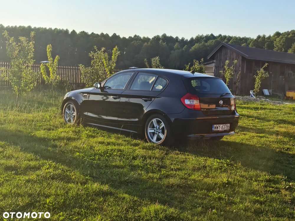 BMW Seria 1 120i - 15