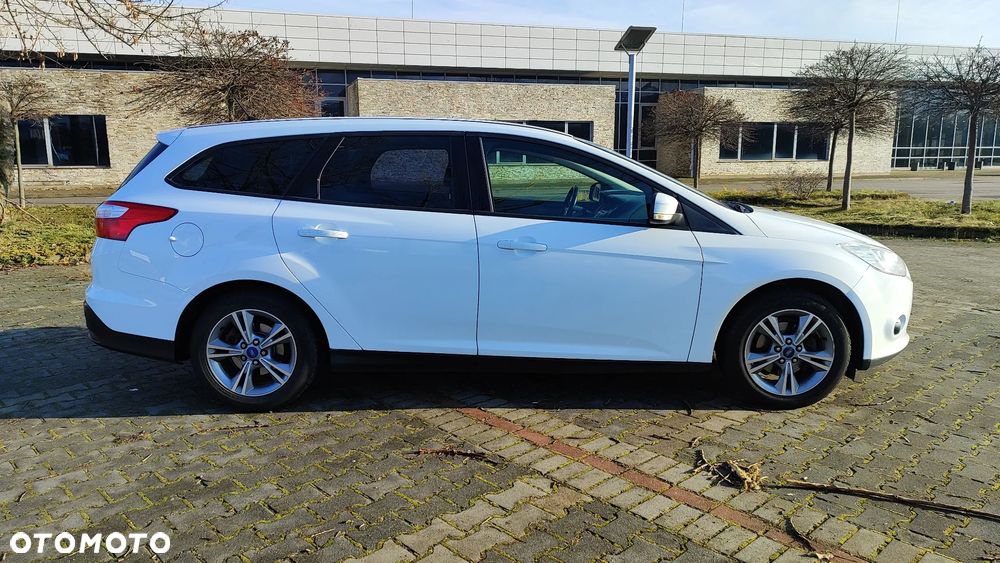 Ford Focus 1.6 Ambiente - 10