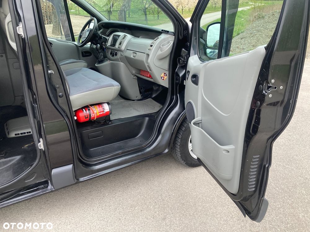 Renault Trafic L1H1 Passenger Lux - 9