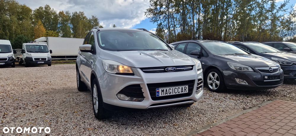 Ford Kuga 2.0 TDCi 2x4 Titanium