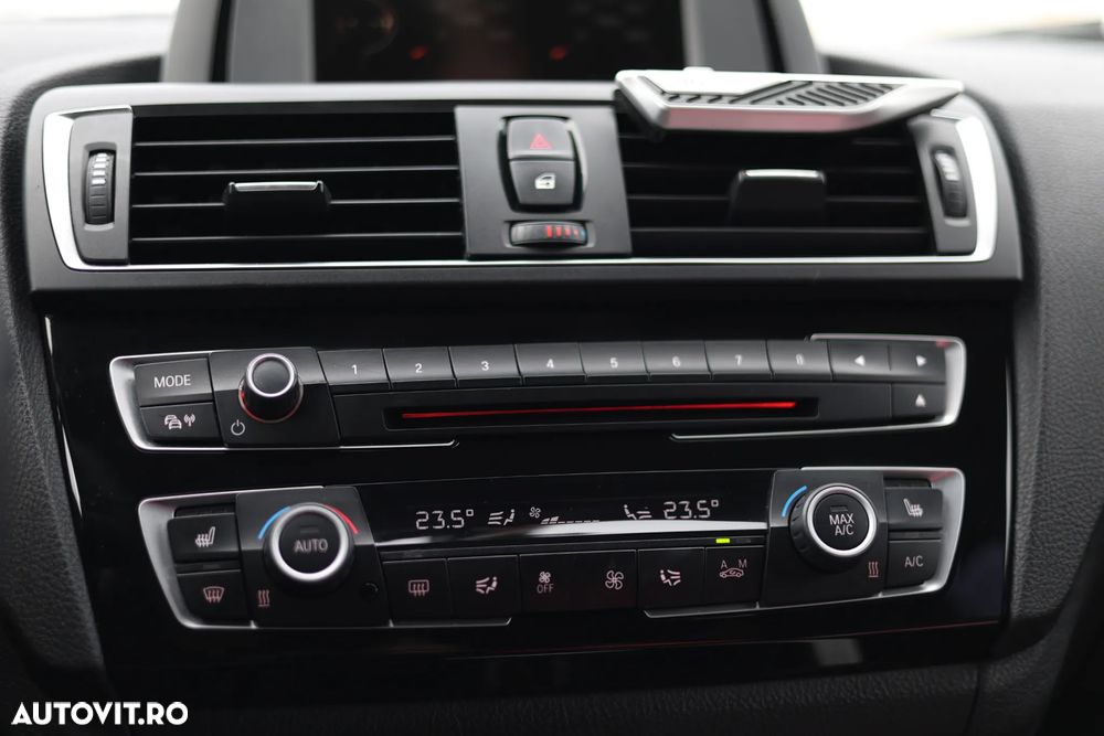 BMW Seria 1 120d xDrive AT Advantage - 29