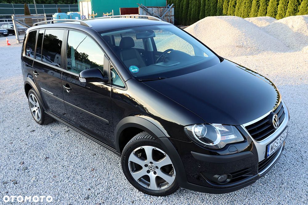 Volkswagen Touran 2.0 TDI DPF Cross - 8