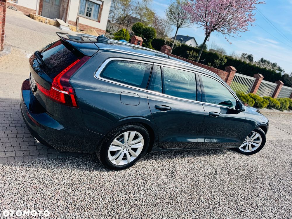 Volvo V60 D3 Momentum Pro - 3