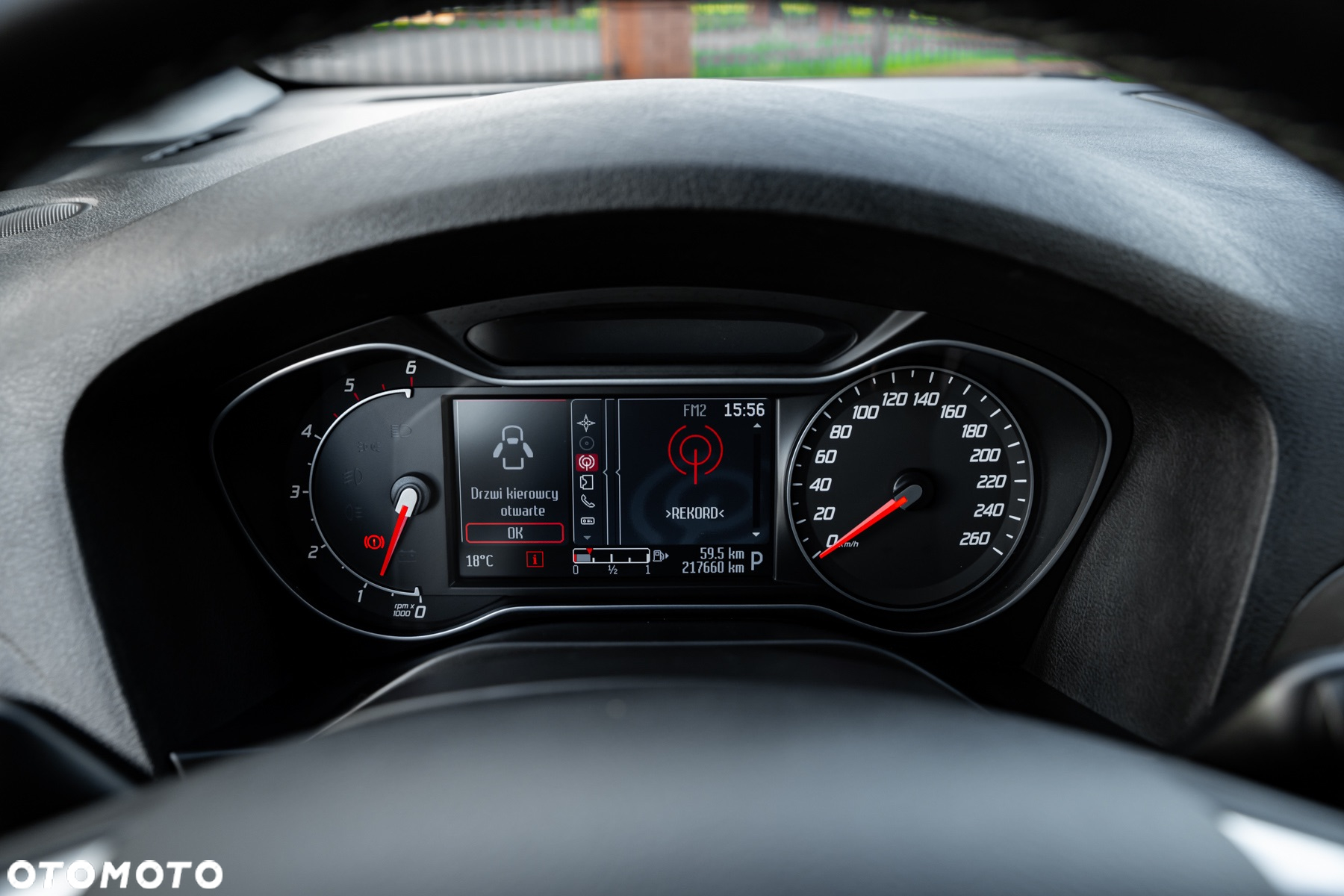 Ford S-Max 2.0 TDCi DPF Champions Edition - 25