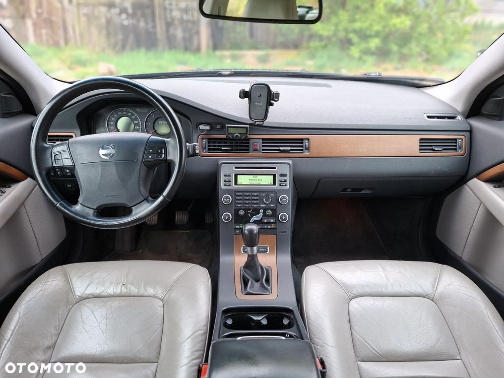Volvo V70 D5 AWD DPF Edition Comfort - 15