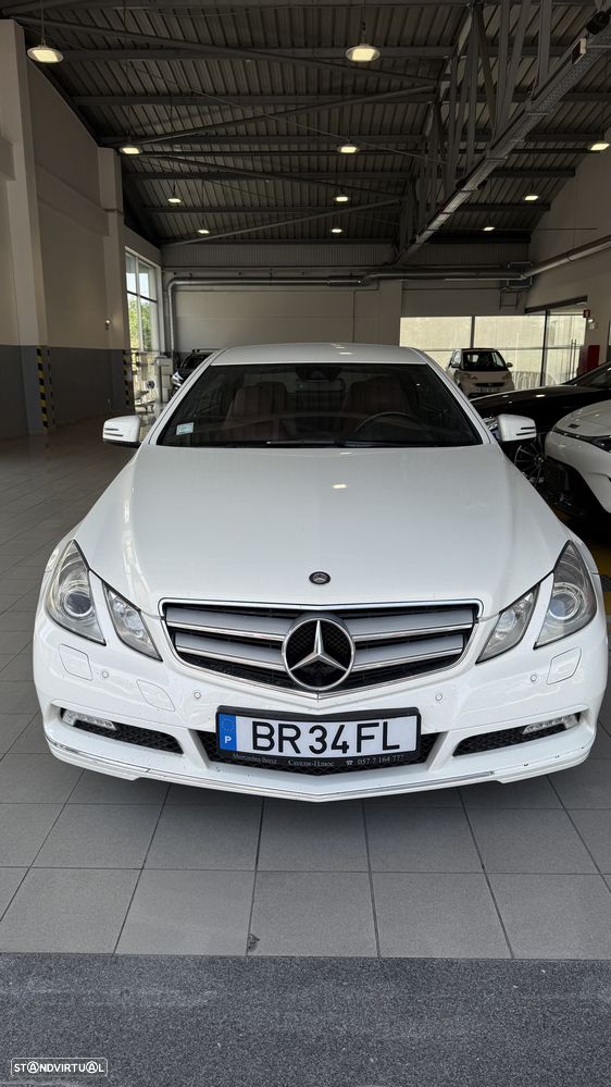 Mercedes-Benz E 250 CGI BlueEFFICIENCY Auto Elegance - 10