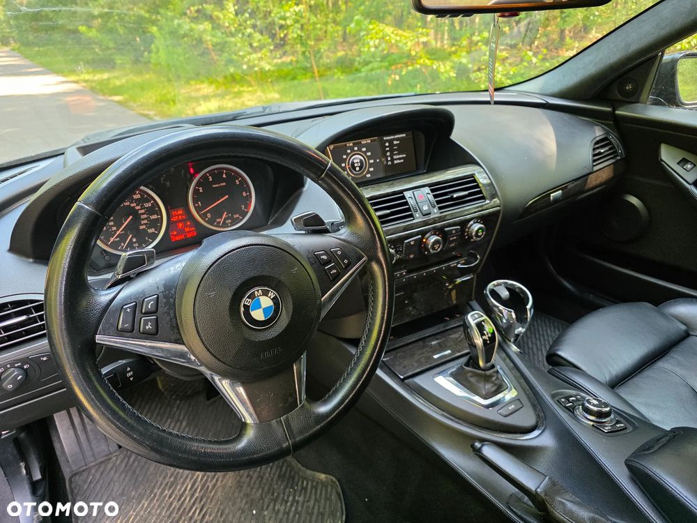 BMW Seria 6 650 i - 12