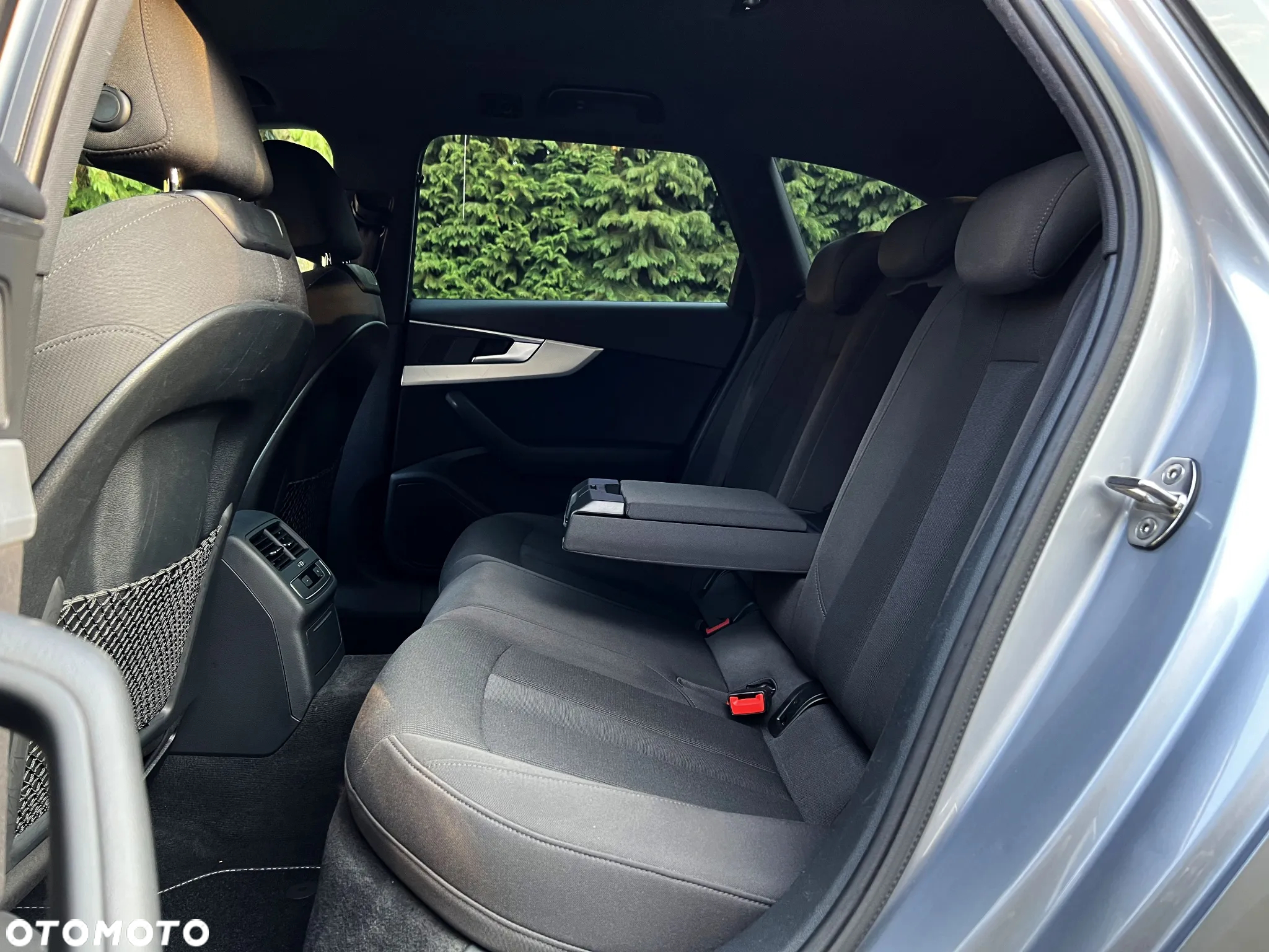 Audi A4 Avant 2.0 TDI ultra S tronic sport - 20