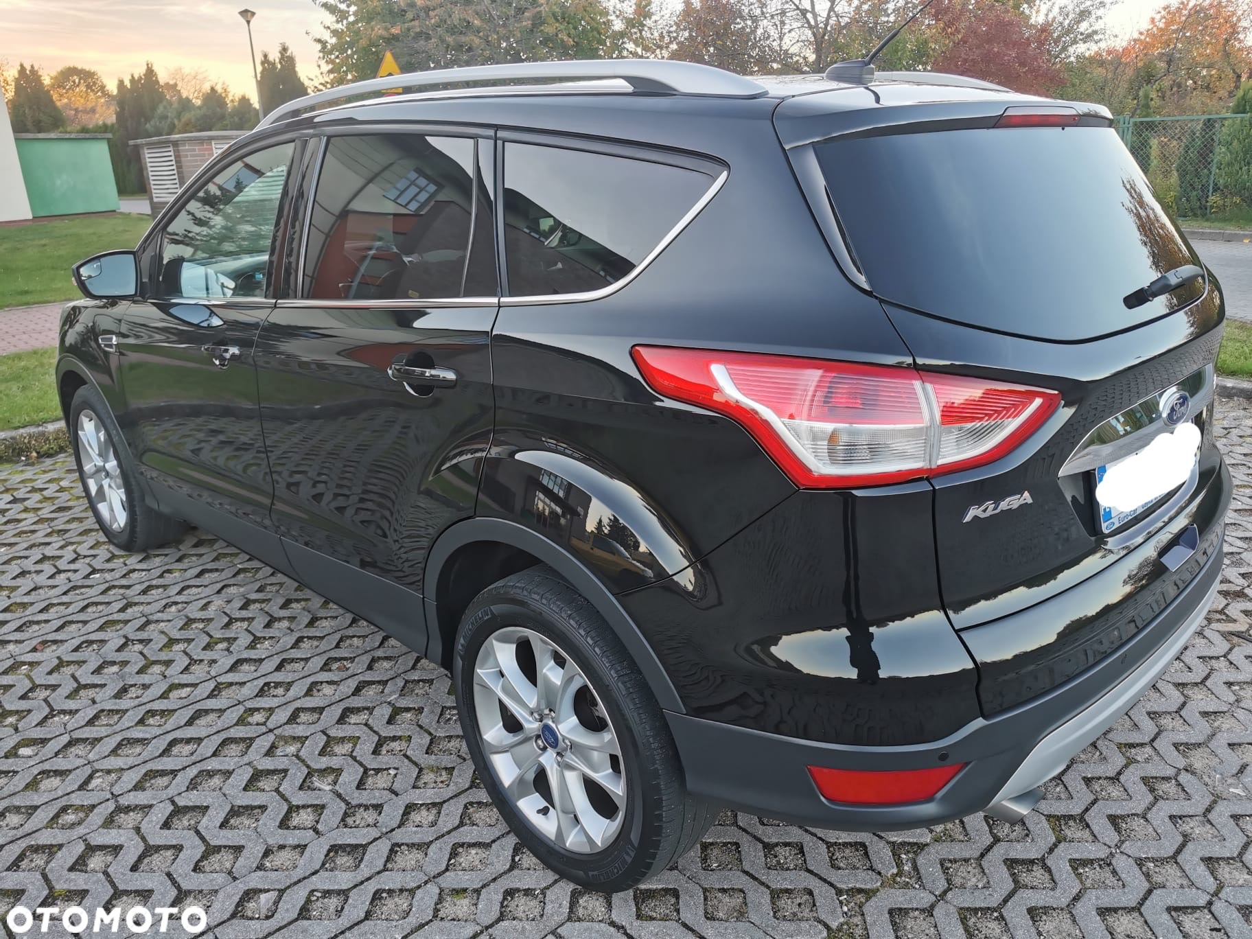 Ford Kuga 1.6 EcoBoost 4WD Titanium - 4