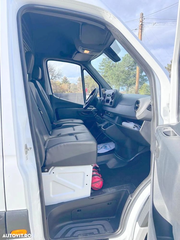 Mercedes-Benz Sprinter - 7