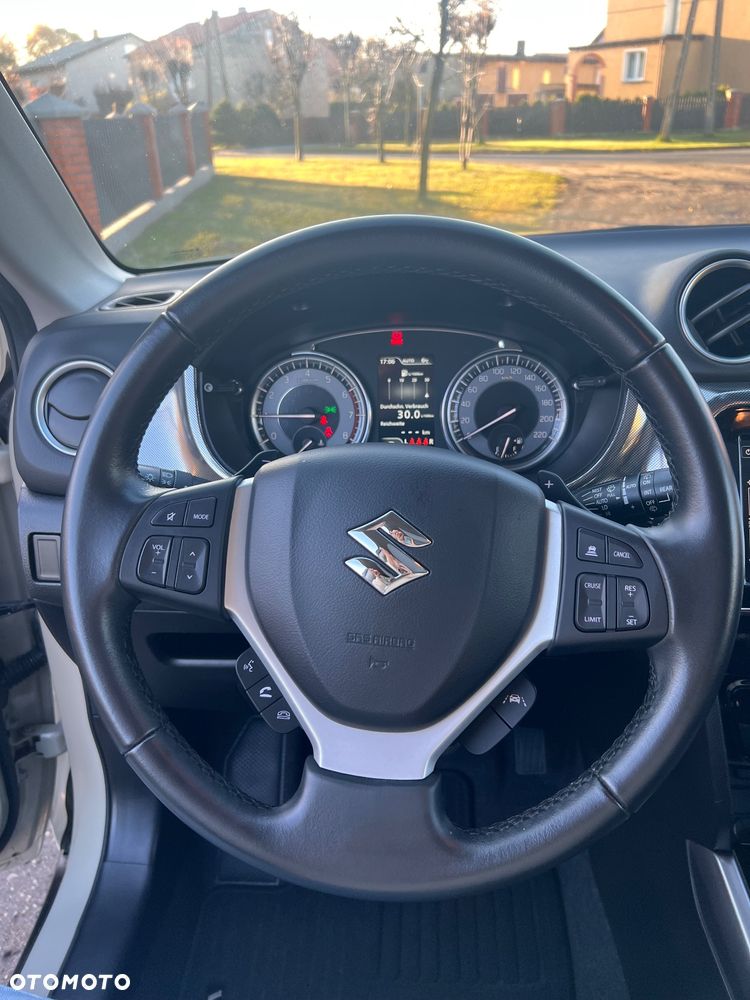 Suzuki Vitara 1.4 Boosterjet SHVS Premium 4WD - 14