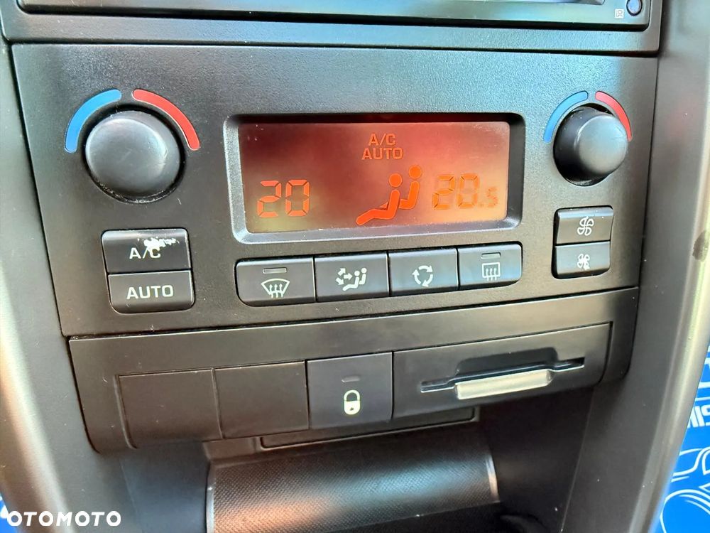 Peugeot 207 Outdoor 1.4 - 20