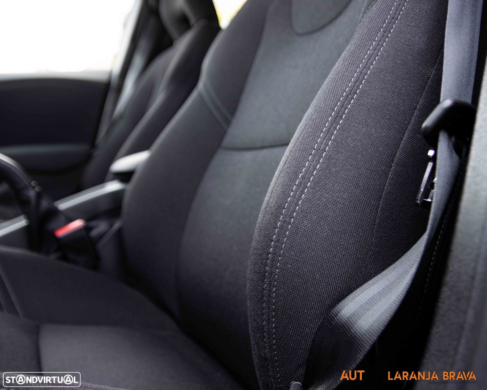Volvo V40 2.0 D2 Summum Geartronic - 31