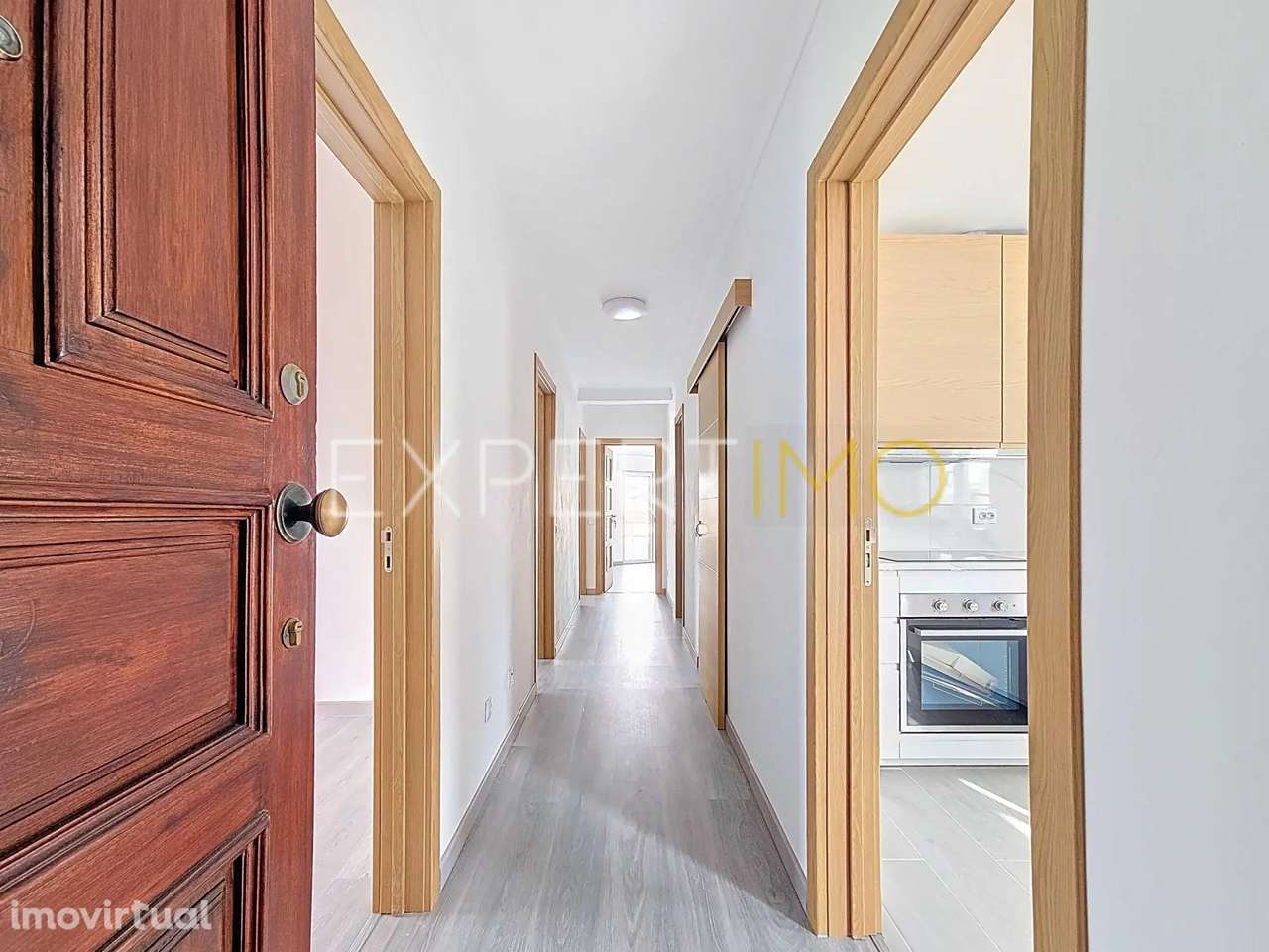 Apartamento T3 Renovado junto ao Aqua Portimão - Grande imagem: 2/43