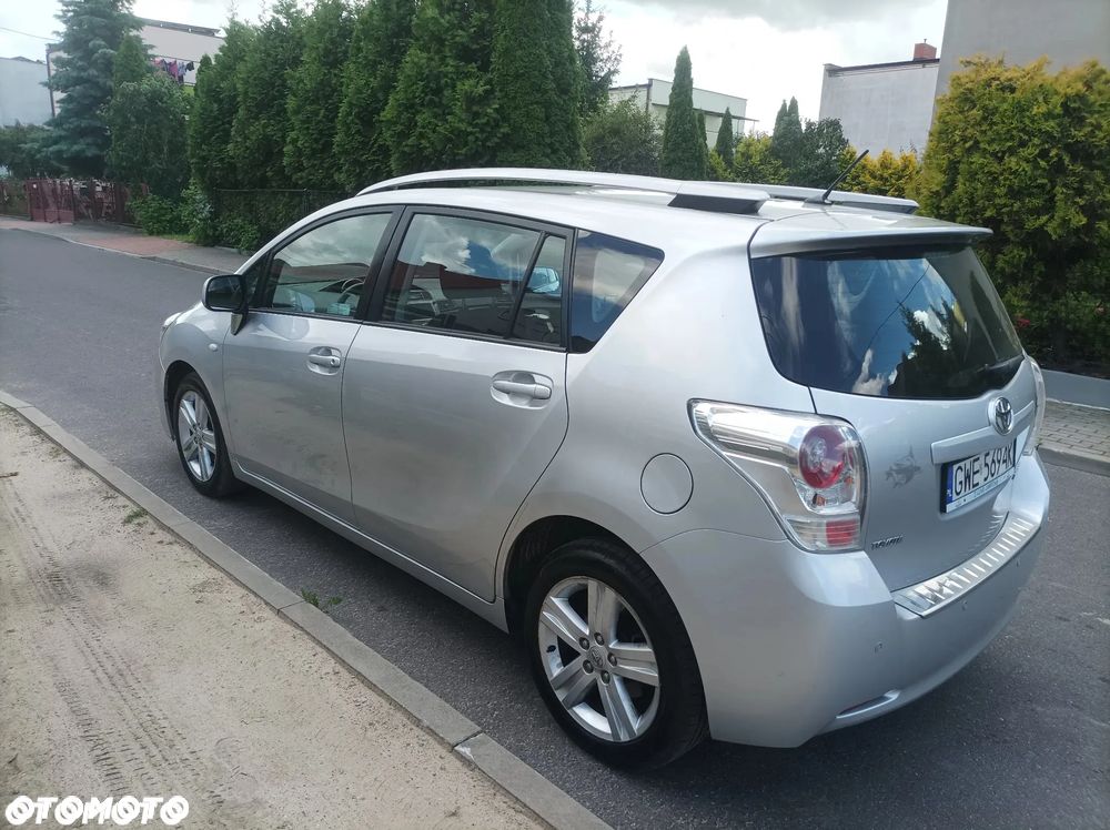Toyota Verso 1.8 Premium EU5 MS - 9