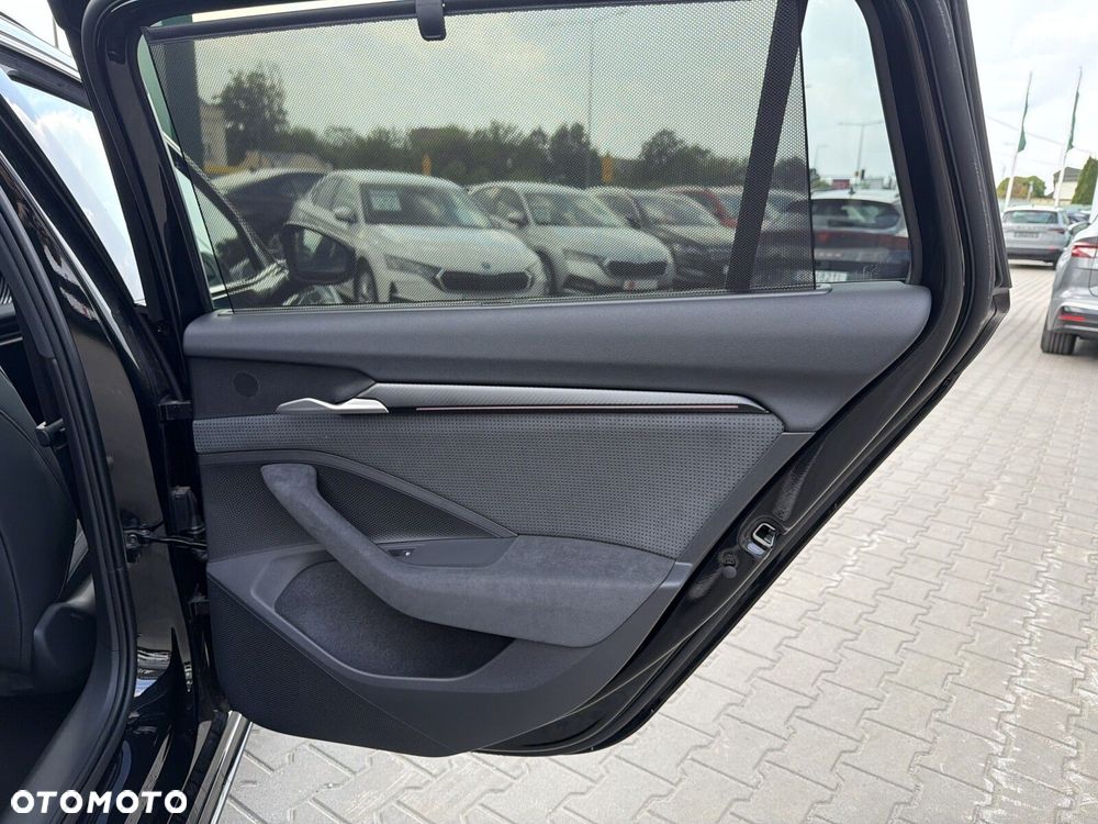 Skoda Superb 2.0 TDI SCR 4x4 Sportline DSG - 21