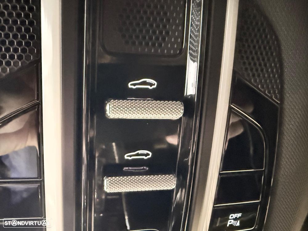 Porsche Panamera Sport Turismo - 15