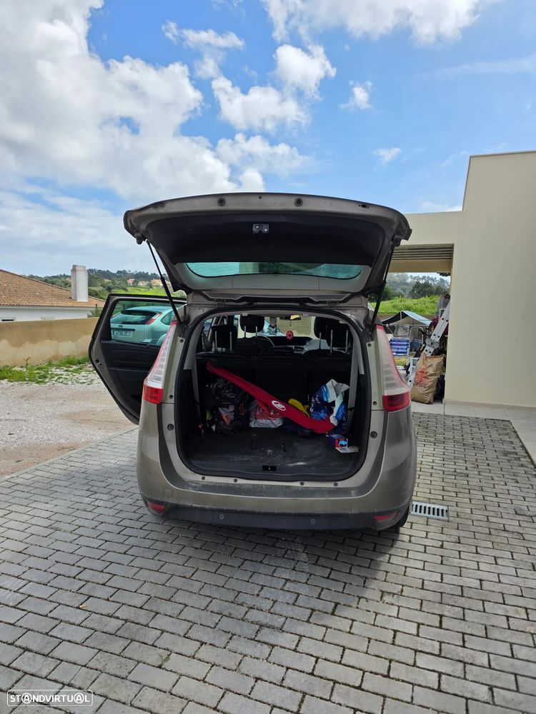 Renault Grand Scénic Energy dCi 130 Start & Stop Bose Edition - 9