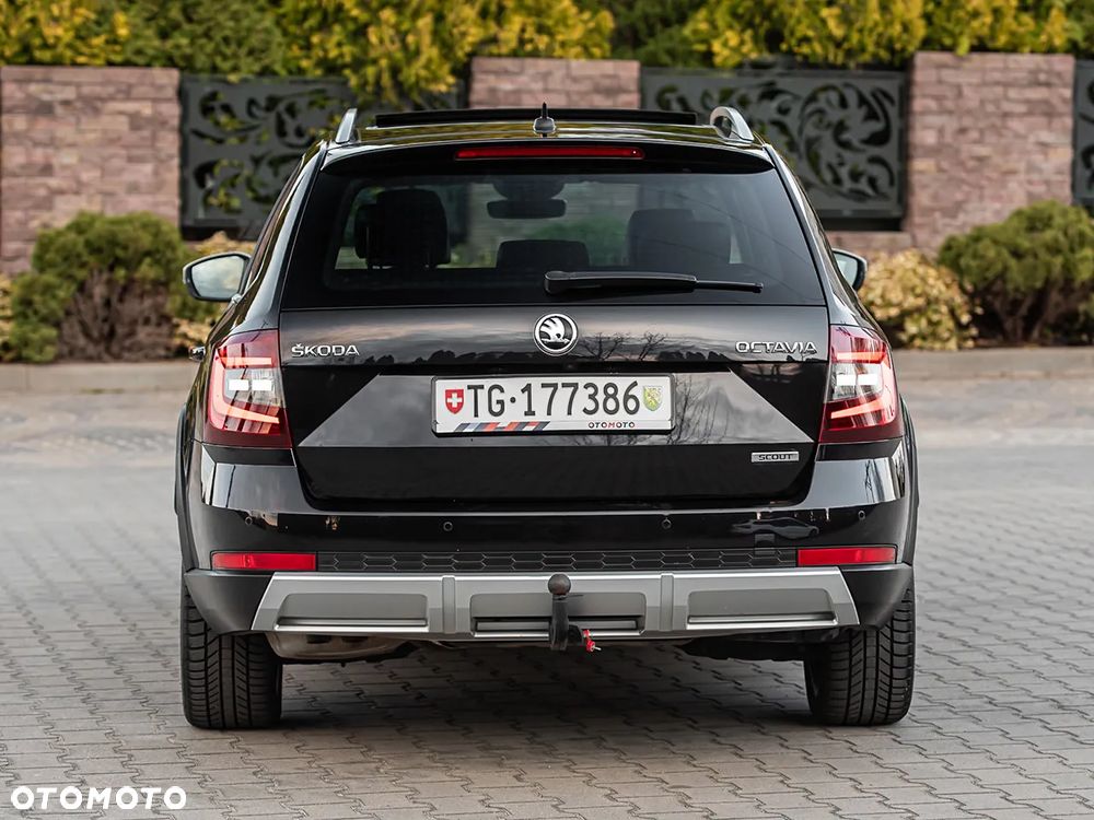 Skoda Octavia Scout 2.0 TDI 4x4 DSG - 14
