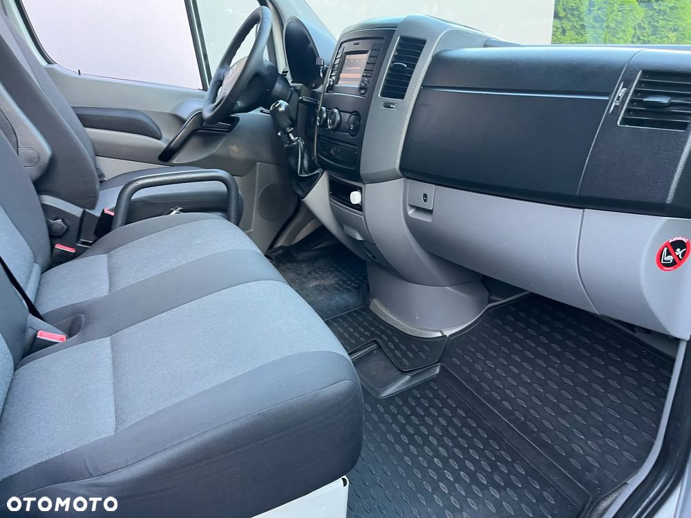 Volkswagen Crafter - 11