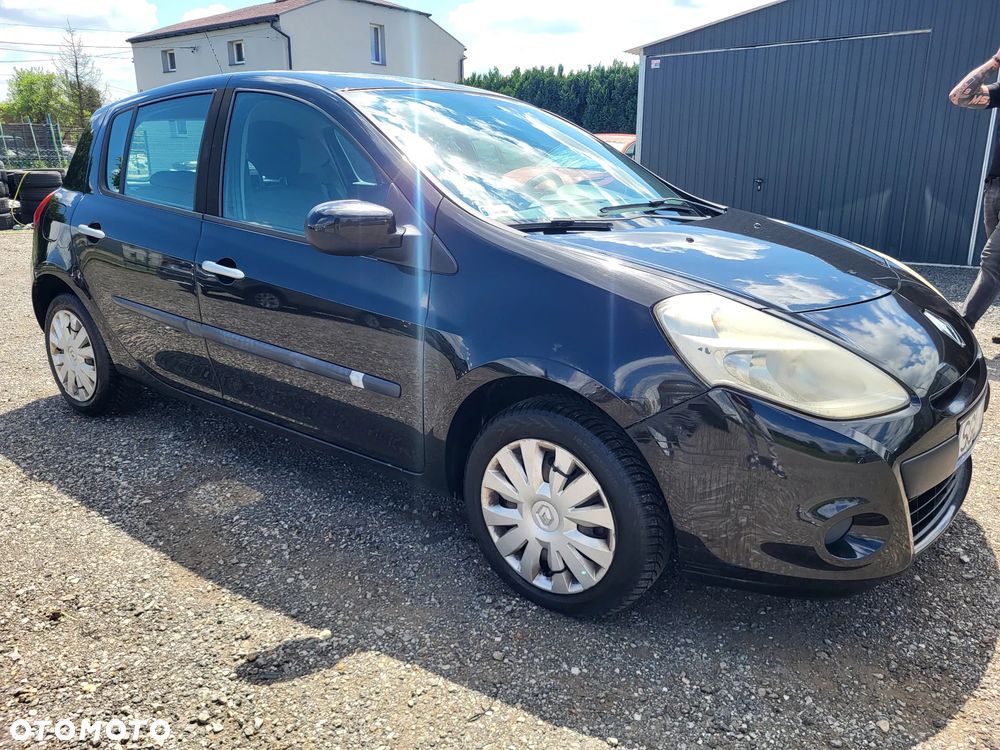 Renault Clio - 2