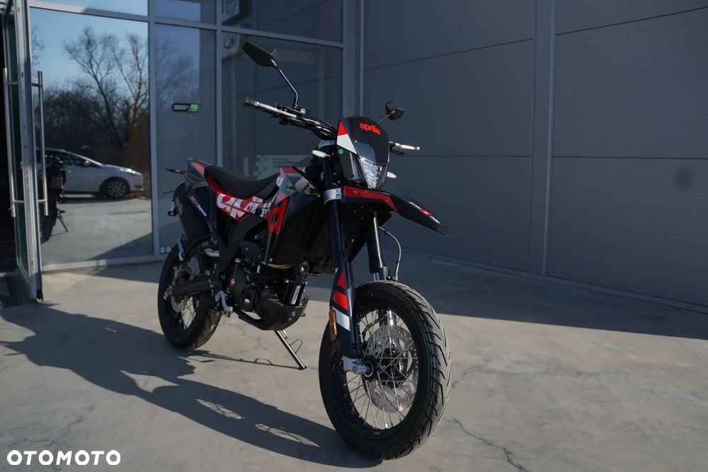 Aprilia SX - 16